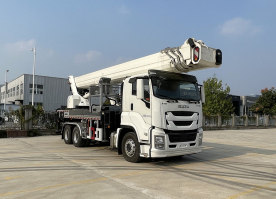 高空作业车