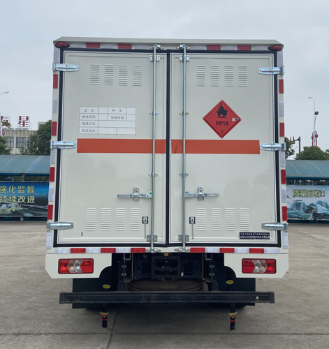 江铃江特牌JMT5092XRQXG26易燃气体厢式运输车公告图片
