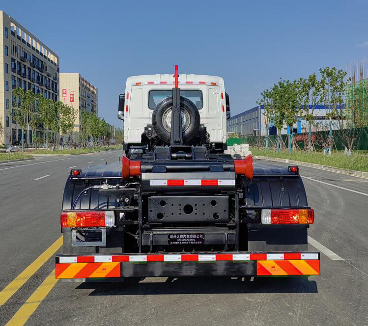 远程牌HZK5250ZXXBEV纯电动车厢可卸式垃圾车公告图片