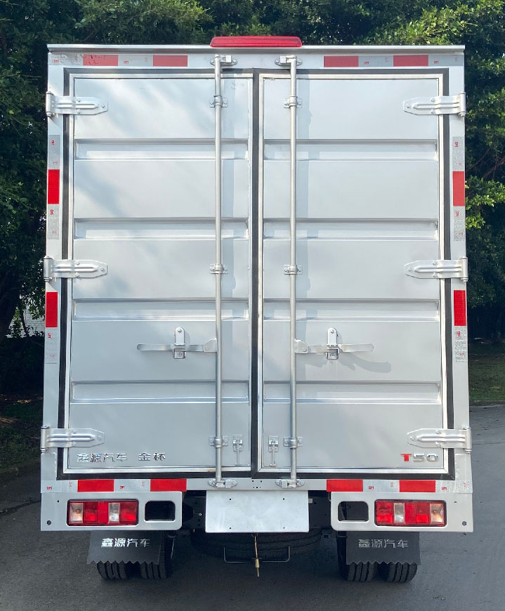 金杯牌JKC5034XXYD6LG廂式運(yùn)輸車公告圖片