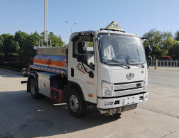 专威牌HTW5040GJYCAQ6加油车