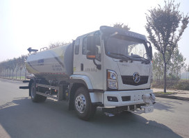 绿化喷洒车