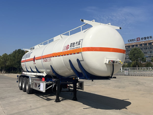 楚胜牌12.3米32.3吨3轴易燃液体罐式运输半挂车(CSC9400GRYS)