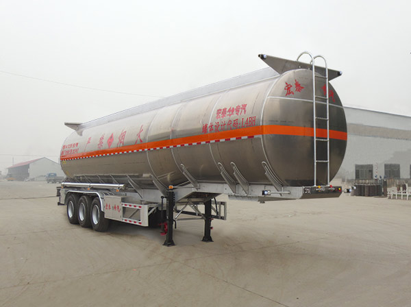正康宏泰牌12米34.2吨3轴铝合金易燃液体罐式运输半挂车(HHT9401GRYD)