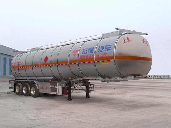 正康宏泰牌12.2米33.2吨3轴铝合金易燃液体罐式运输半挂车(HHT9404GRYA)