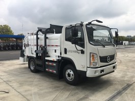 创维牌NJL5080TCABEV纯电动餐厨垃圾车