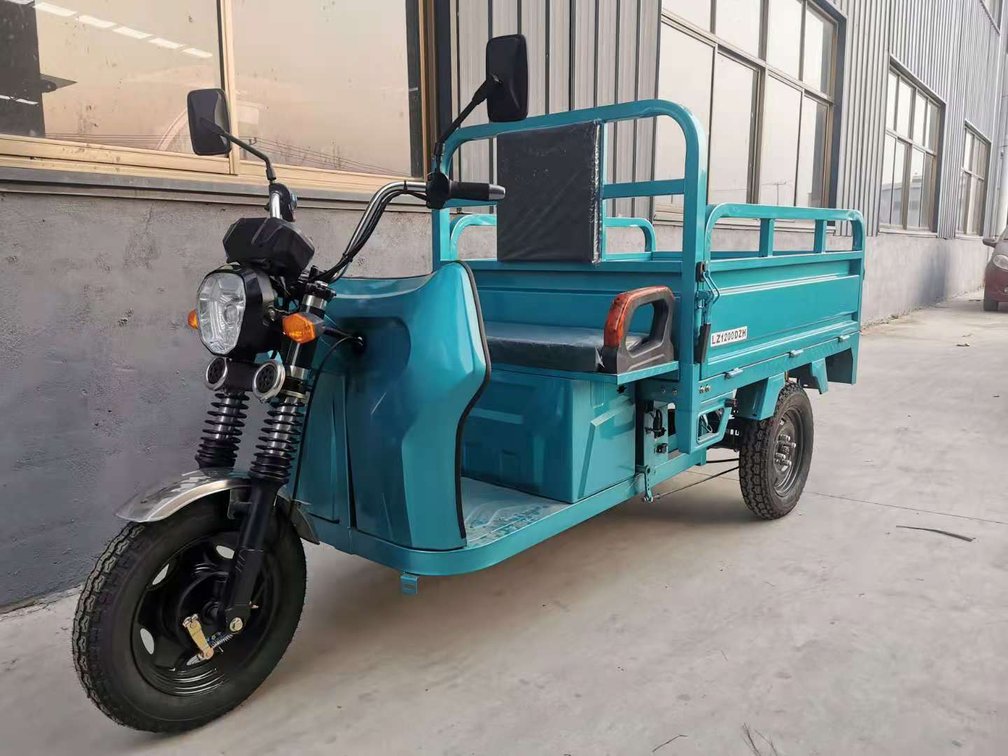 荣腾牌RT1200DZH电动正三轮摩托车图片