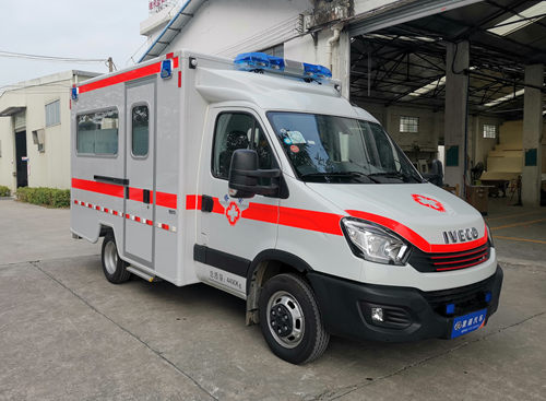 XTP5047XJHNJFC-ZC6 星通牌救护车图片
