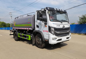 绿化喷洒车