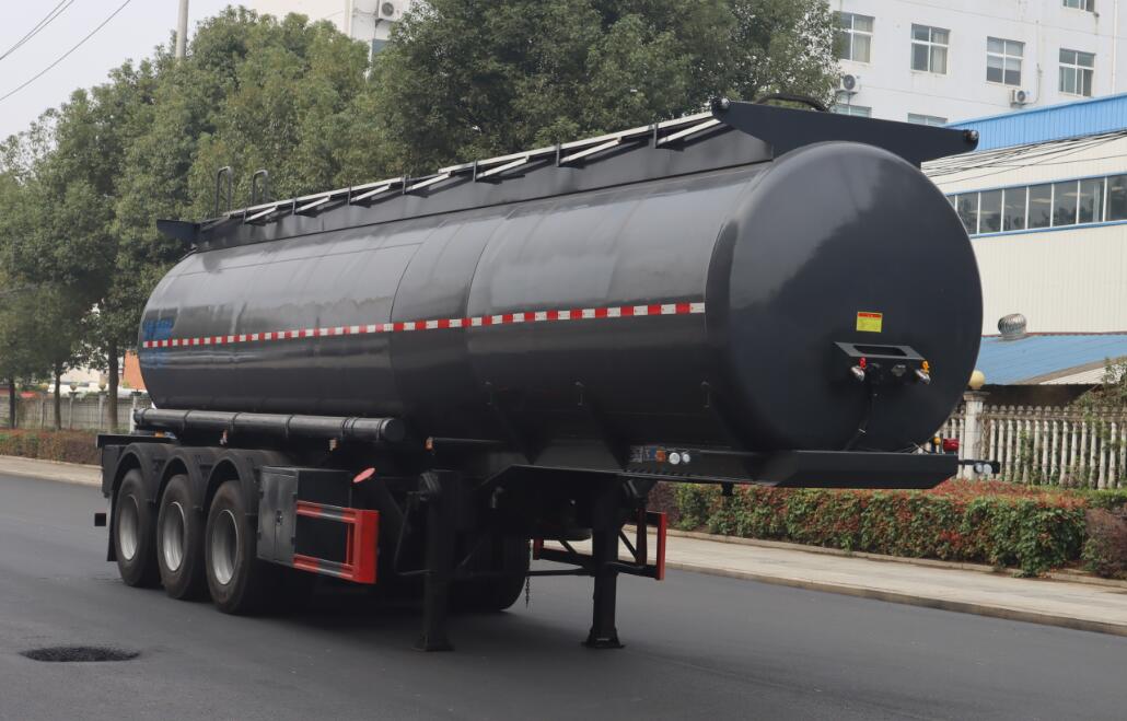 中汽力威牌10.9米30.9吨3轴普通液体运输半挂车(HLW9400GPG)