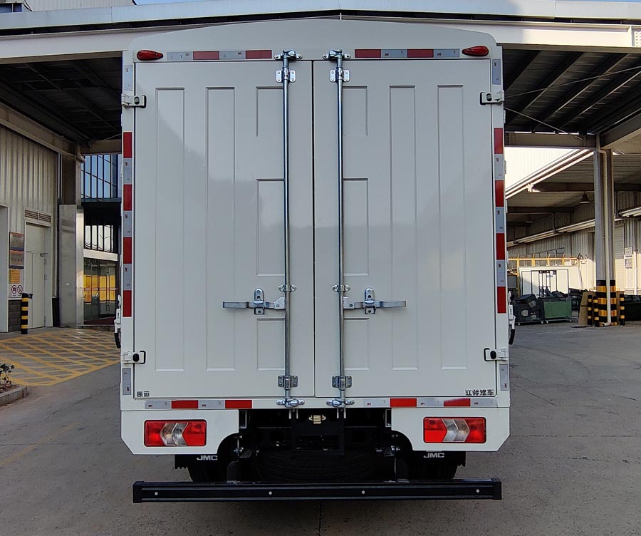 江鈴牌JX5049CCYTGA26倉柵式運輸車公告圖片