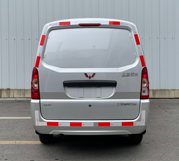 五菱牌LZW5024XXYEQU廂式運輸車公告圖片