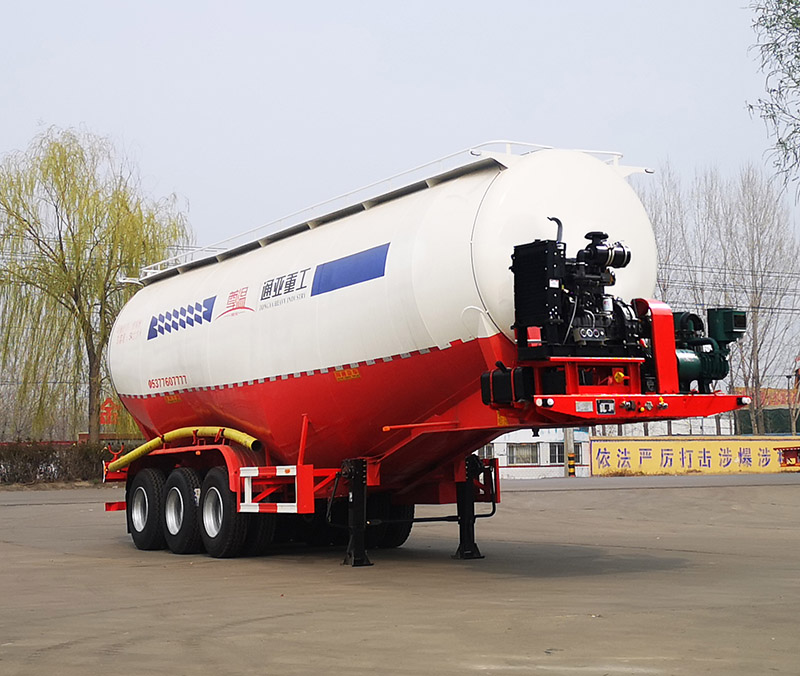 通華牌11.3米30.6吨3轴低密度粉粒物料运输半挂车(WTY9401GFLDB55)