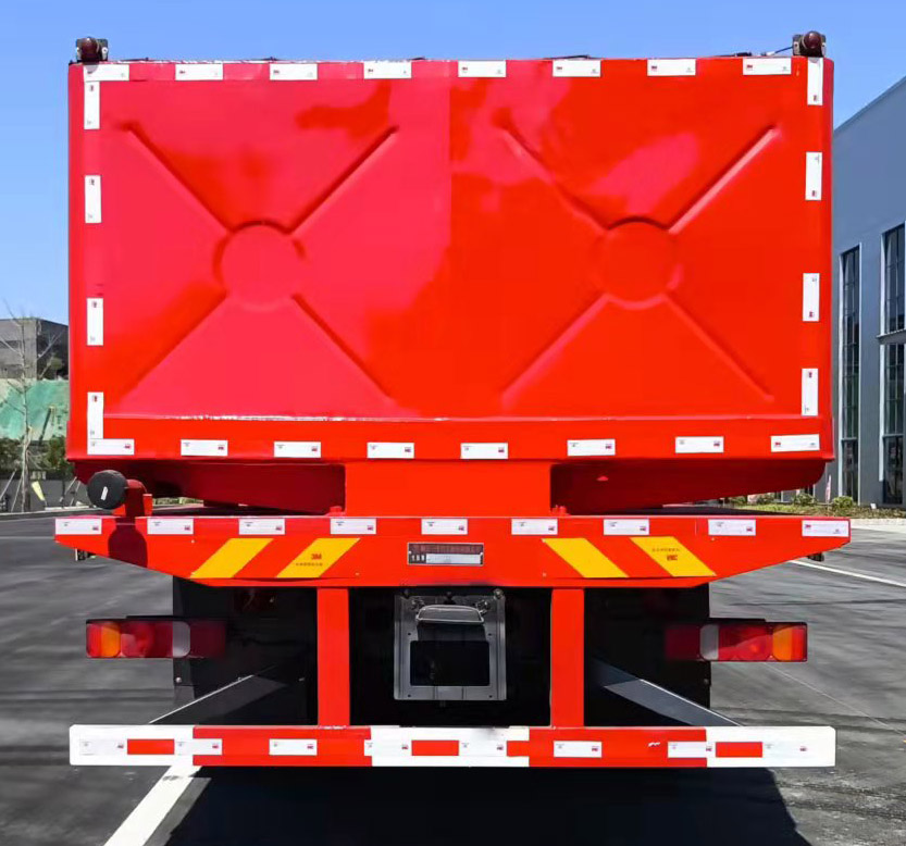 專(zhuān)致牌YZZ5211TYL70壓裂車(chē)公告圖片