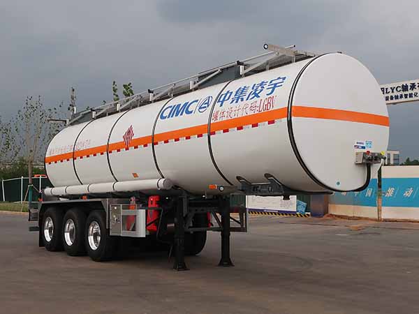 凌宇牌10.2米33.2吨3轴易燃液体罐式运输半挂车(CLY9408GRYC20)