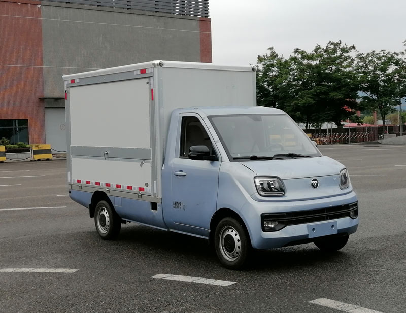 福田牌BJ5030XYK4JV5-70翼开启厢式车公告图片