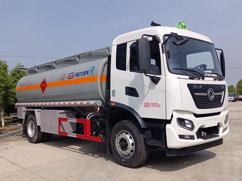 程力牌CL5182GJY6BWG加油车公告图片