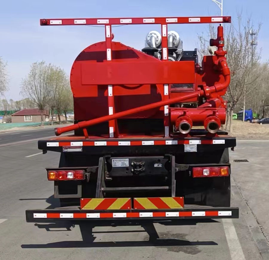 專致牌YZZ5290TYL壓裂車公告圖片