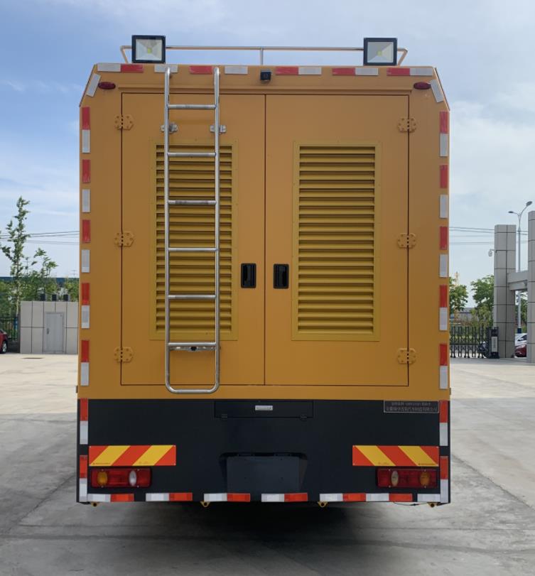 麥德泰牌NJR5121XXH救險車公告圖片