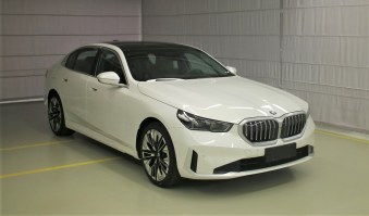 宝马牌BMW7201YN型轿车