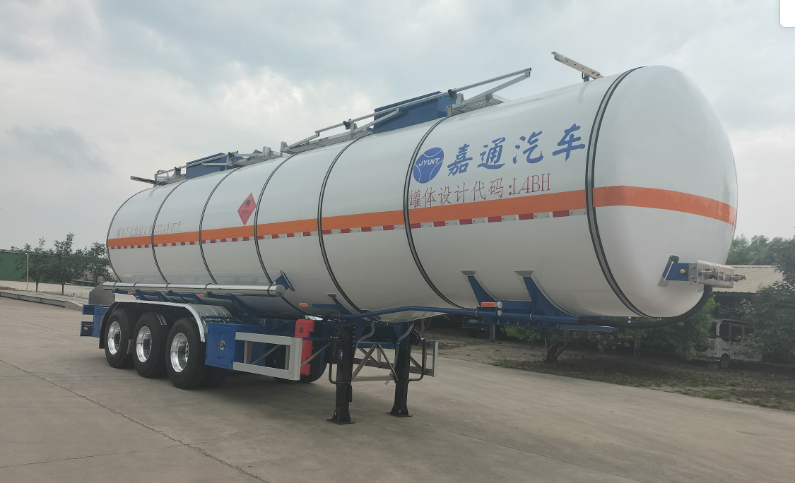 嘉运通牌11.9米32.5吨3轴易燃液体罐式运输半挂车(JTC9404GRYB42)