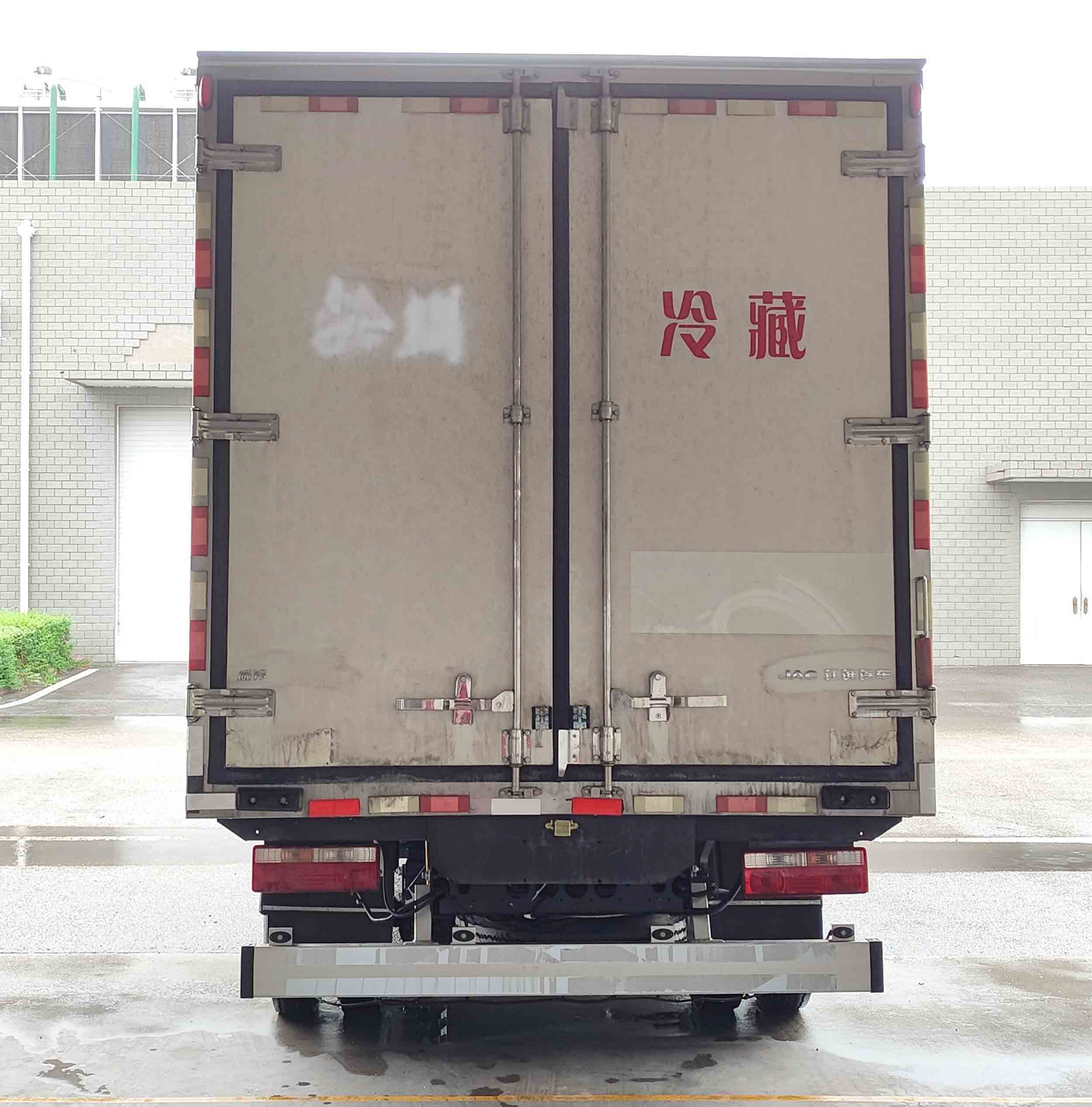江淮牌HFC5043XLCEV2N纯电动冷藏车公告图片