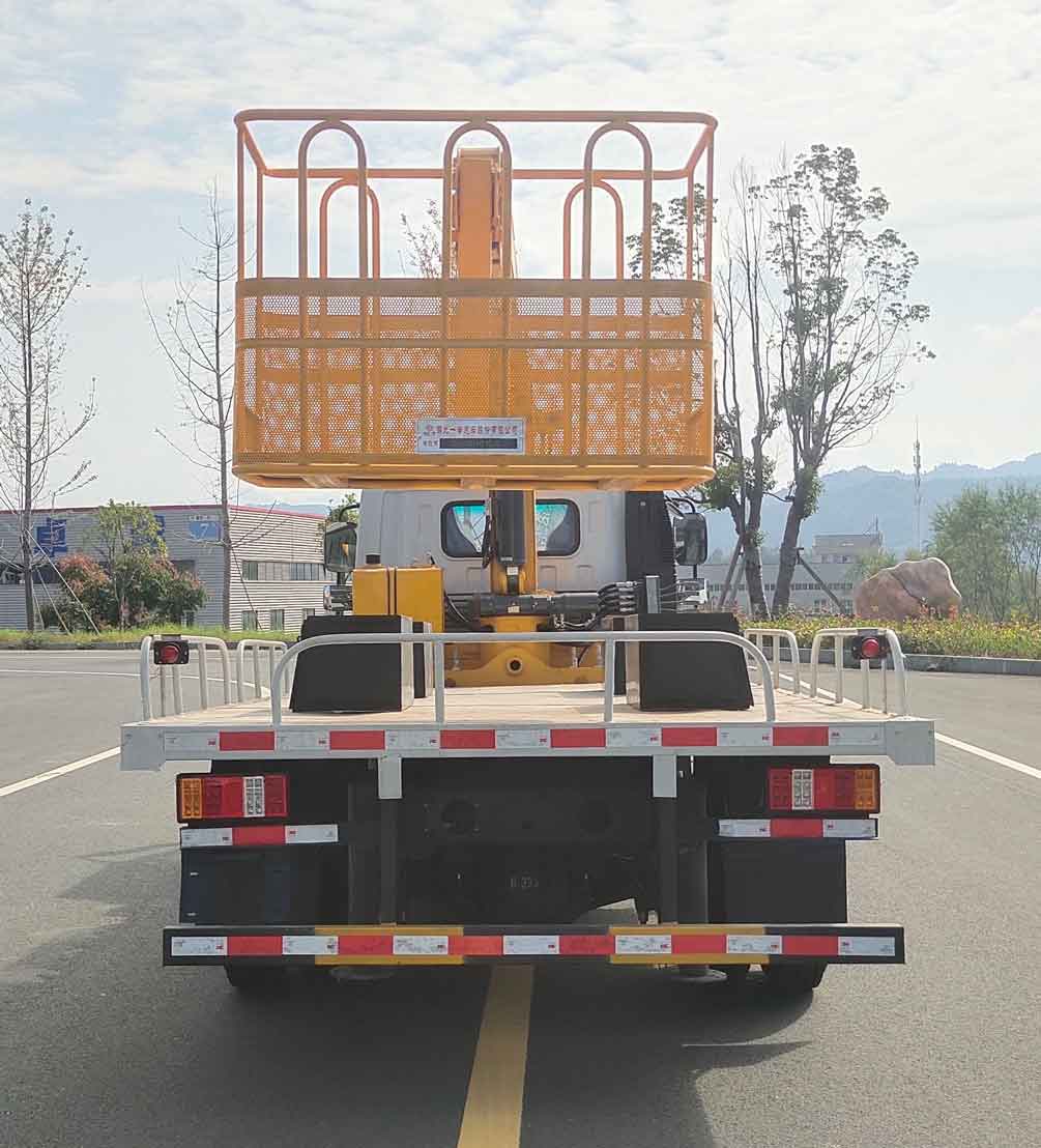 專致牌YZZ5045XJXST6抽油機檢修車公告圖片