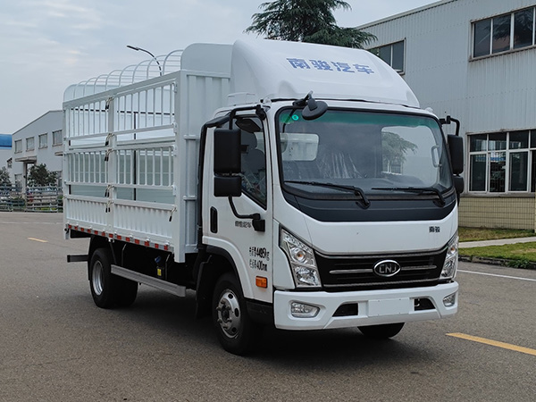 南駿牌NJA5043CCY倉柵式運輸車公告圖片