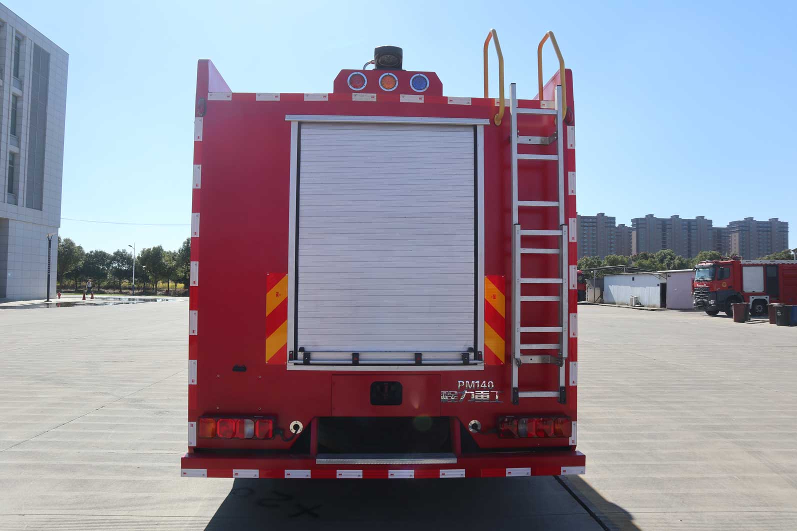 程力重工牌CLH5290GXFPM140/HW泡沫消防车公告图片