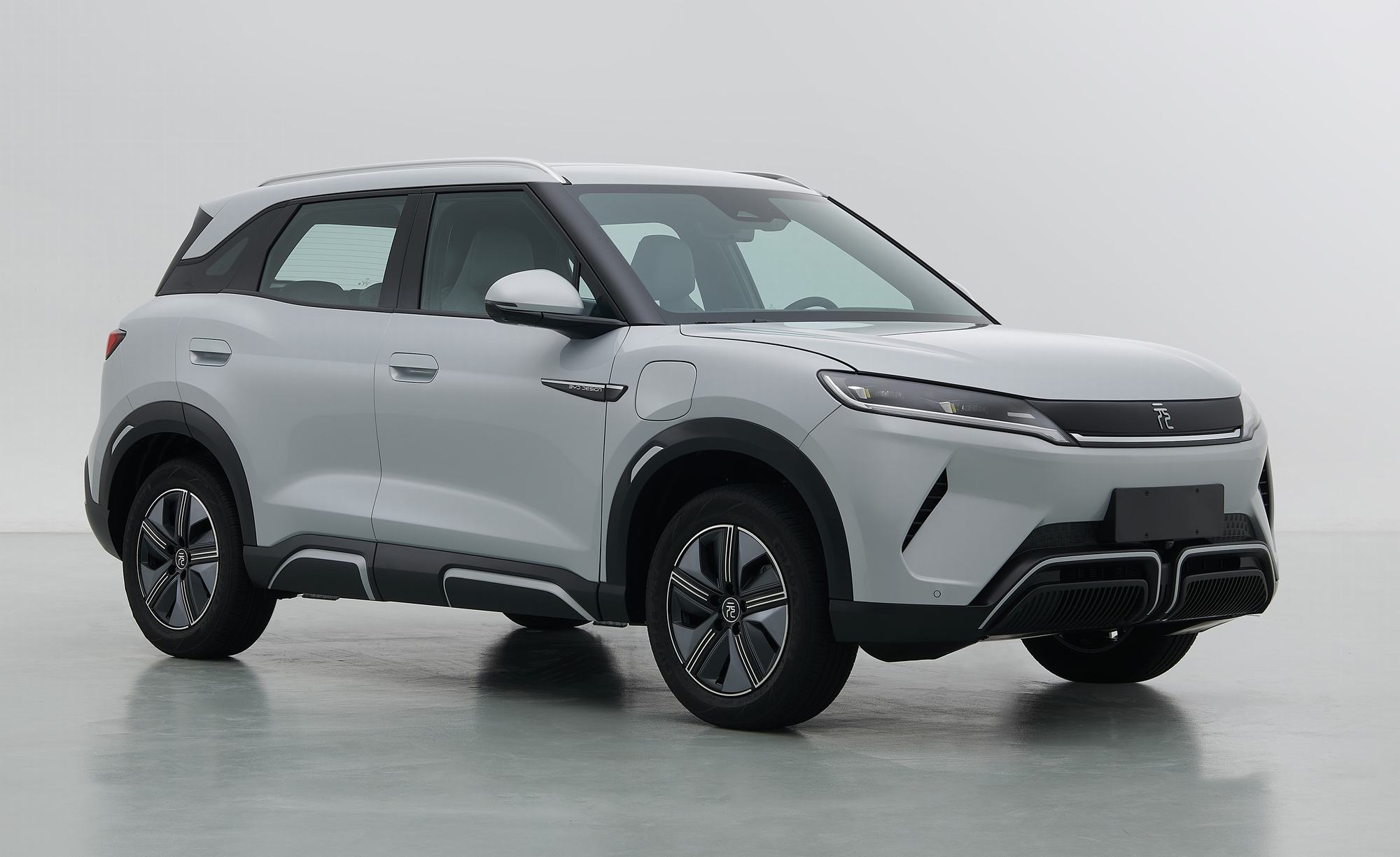 比亚迪牌BYD6433SBEV2纯电动多用途乘用车公告图片