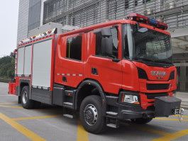 振翔股份牌ZXT5160TXFJY80/C65抢险救援消防车