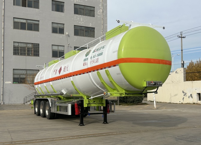 盛润牌12.4米33.3吨3轴易燃液体罐式运输半挂车(SKW9401GRYT47)