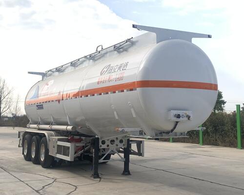 欧曼牌12.5米33.2吨3轴易燃液体罐式运输半挂车(HFV9400GRY49B)