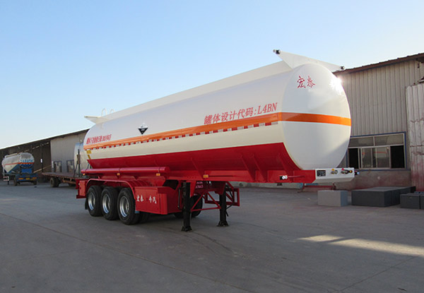 正康宏泰牌10.5米30.8吨3轴腐蚀性物品罐式运输半挂车(HHT9405GFW)