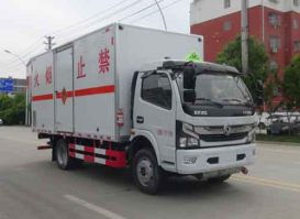 爆破器材运输车