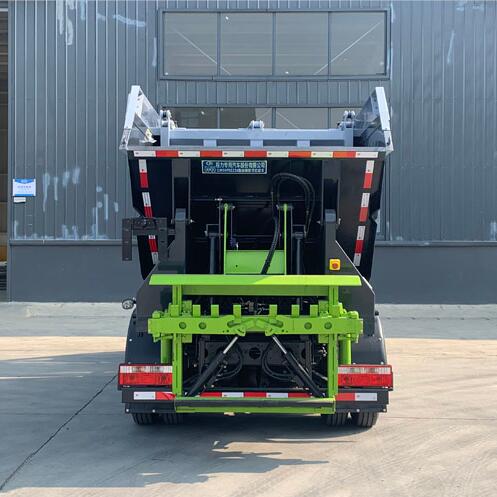 程力威牌CLW5070ZZZ6自装卸式垃圾车公告图片