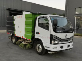 扫路车