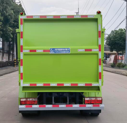 豫友天翔牌YTX5100ZZZEQ6自装卸式垃圾车公告图片