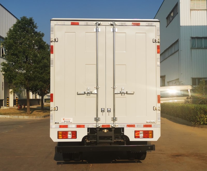 江鈴牌JX5041XXYTCK26廂式運(yùn)輸車公告圖片