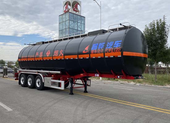 昌骅牌11.2米32.5吨3轴易燃液体罐式运输半挂车(HCH9407GRY39)