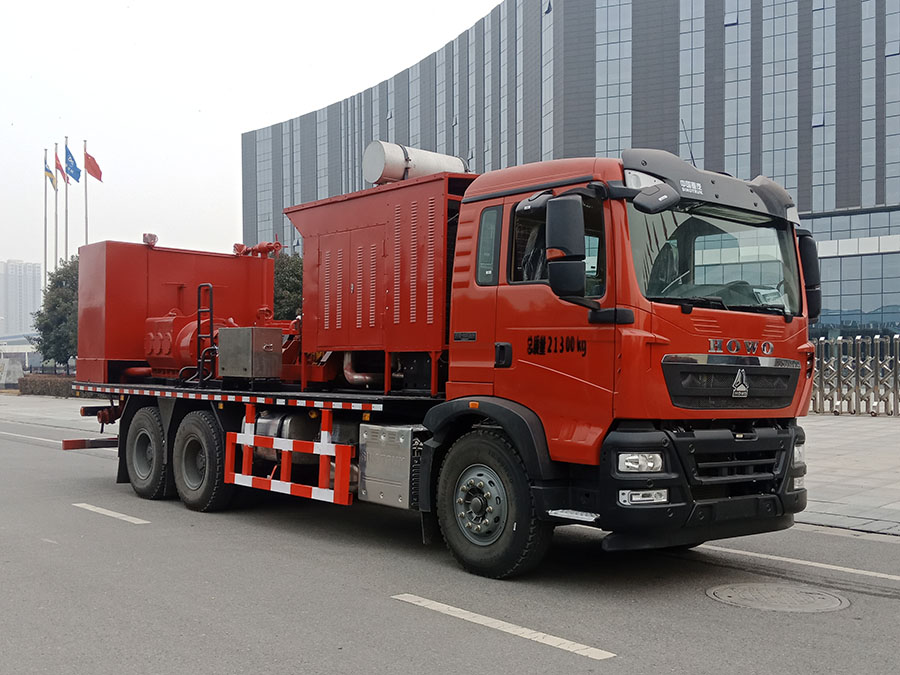 專致牌YZZ5210TYL70壓裂車公告圖片