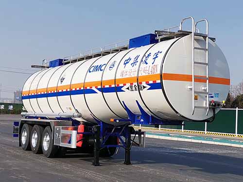 凌宇牌11.4米33.4吨3轴腐蚀性物品罐式运输半挂车(CLY9403GFW33)