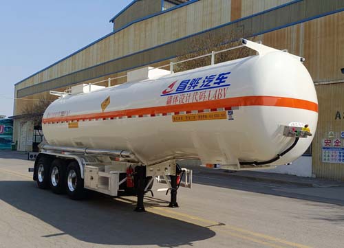 昌骅牌10.6米33.7吨3轴氧化性物品罐式运输半挂车(HCH9406GYW32)