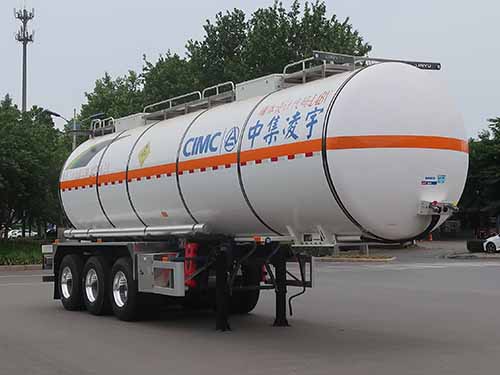 凌宇牌10.9米33吨3轴氧化性物品罐式运输半挂车(CLY9401GYW27)