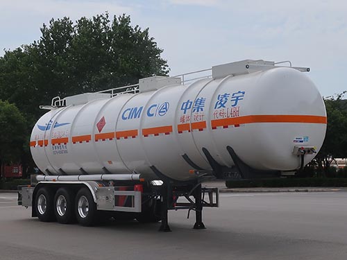 凌宇牌11.9米33.5吨3轴易燃液体罐式运输半挂车(CLY9405GRY40)