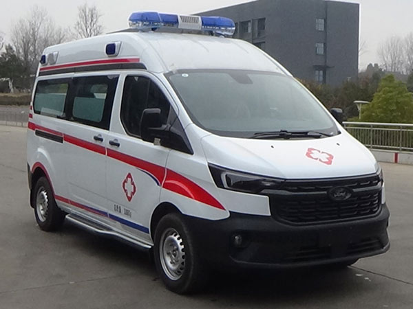 CLW5030XJH6QT型救护车图片