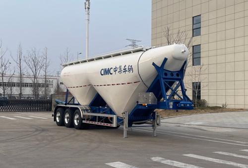 中集牌10.8米33.6吨3轴中密度粉粒物料运输半挂车(ZJV9402GFLQGG42)