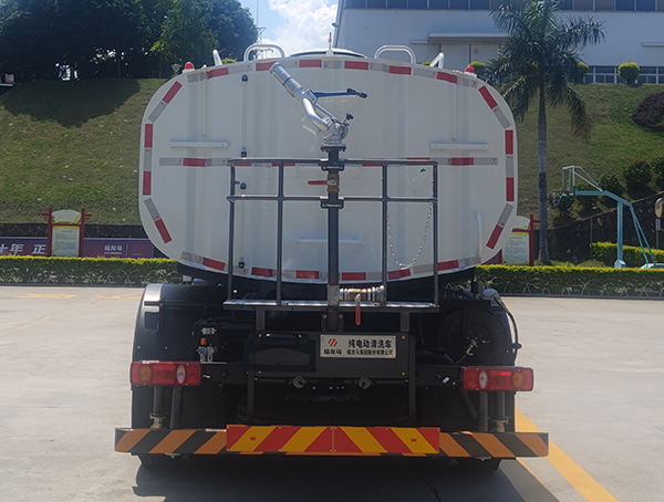 福龍馬牌FLM5185GQXDFBEV純電動(dòng)清洗車(chē)公告圖片