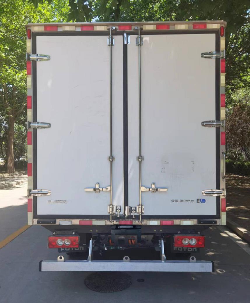 福田牌BJ5045XLCEVZ纯电动冷藏车公告图片