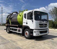 富岩汽车牌HWL5180GXWD吸污车